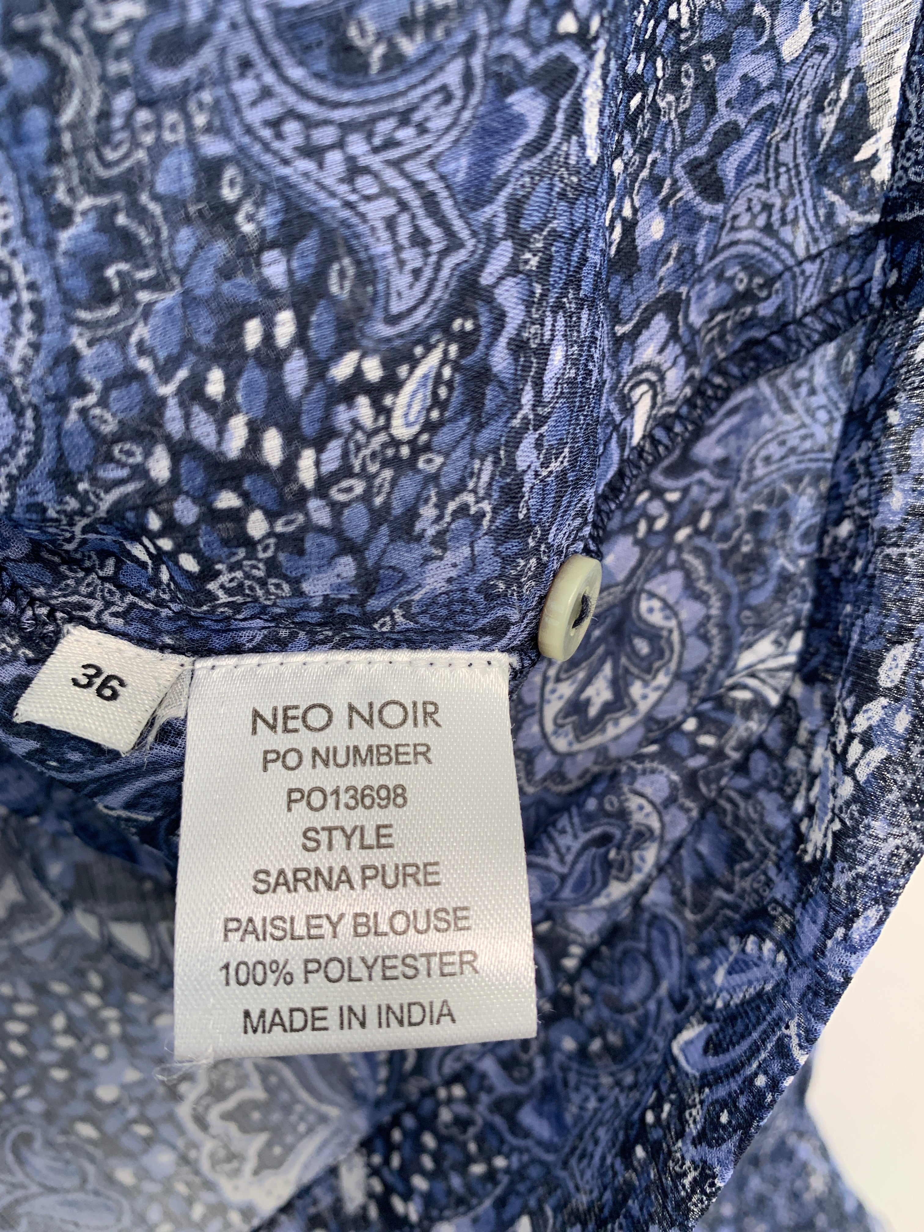 Neo Noir Bluse